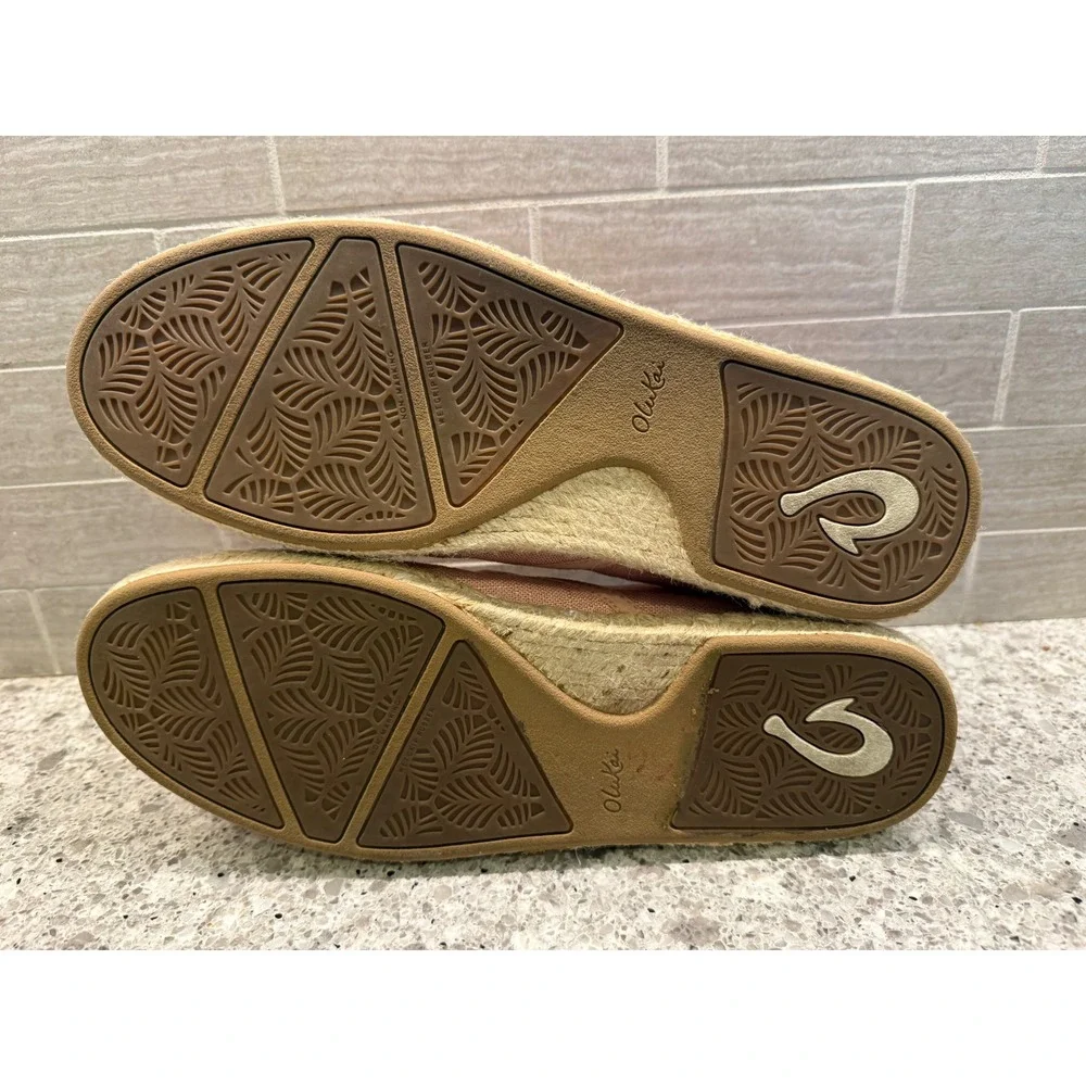 OluKai bohemian minimal